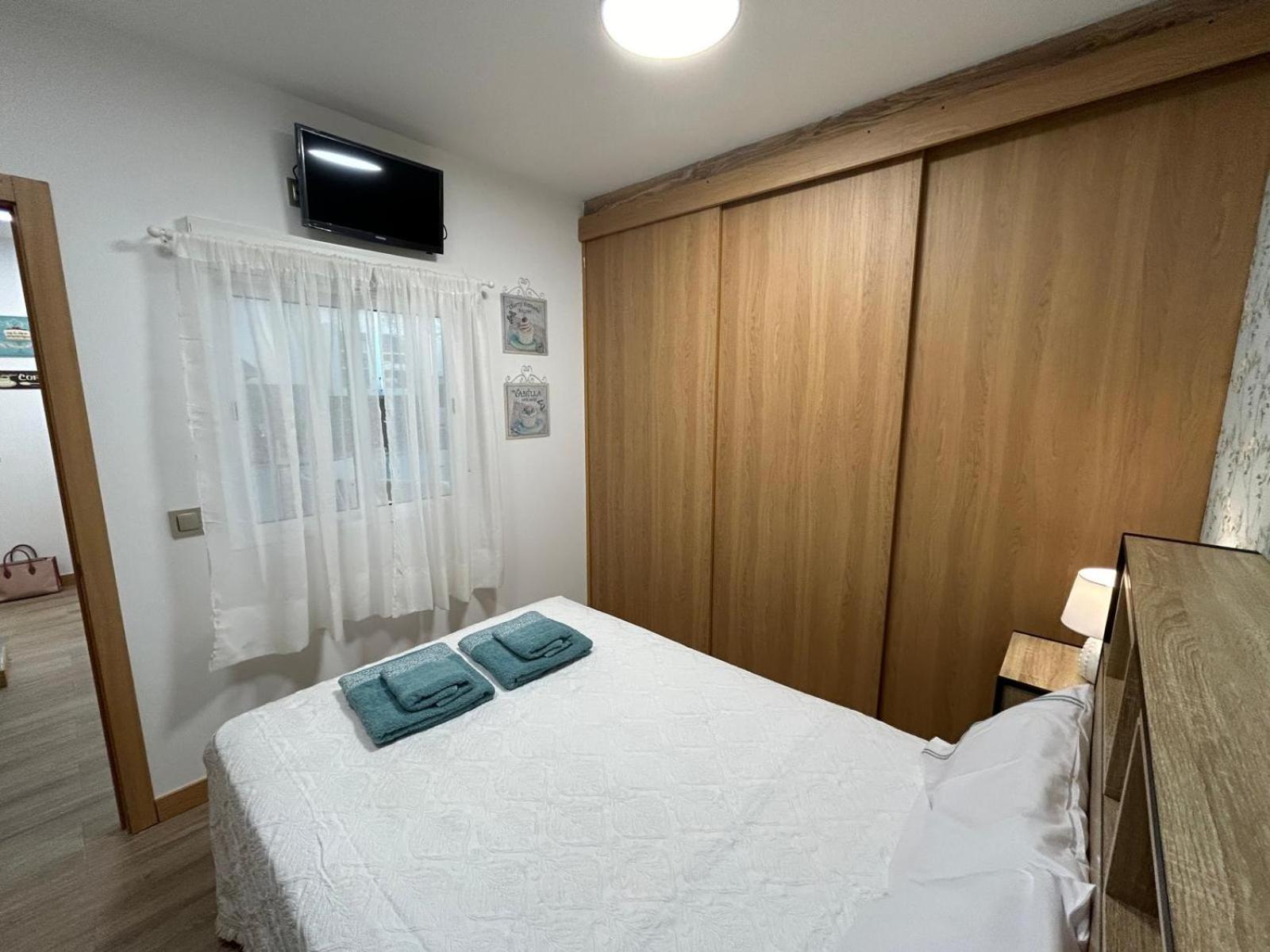 Apartamentos Torres Del Milladoiro Amés エクステリア 写真